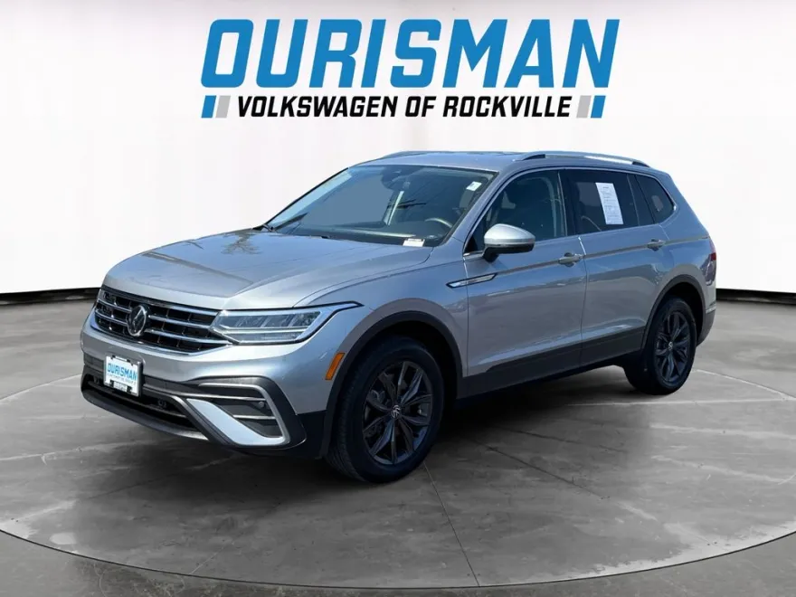2024 Volkswagen Tiguan SE Wolfsburg Edition photo 1