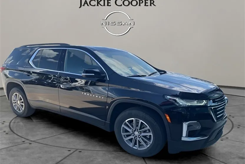 2023 Chevrolet Traverse 1LT photo 1
