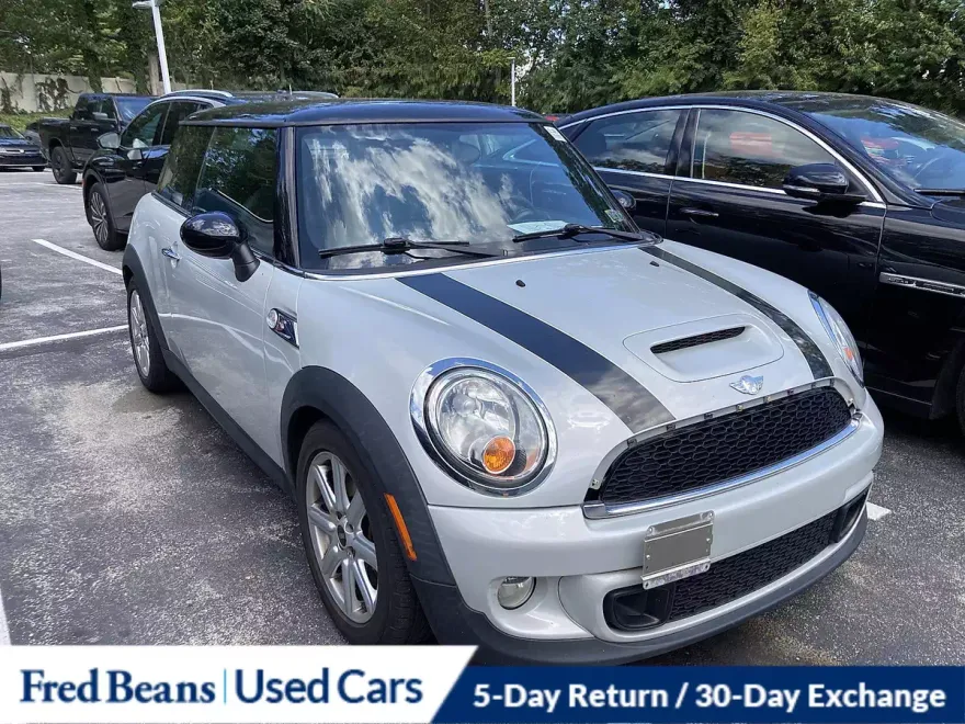 2012 Mini Cooper Base Hardtop photo 1
