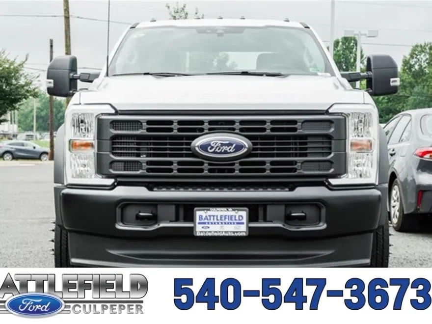 2025 Ford F-550 XL photo 1