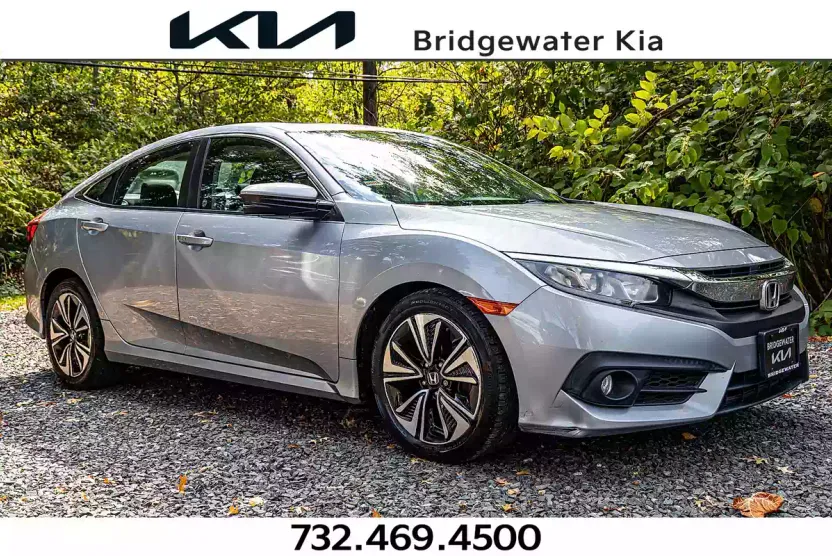 2017 Honda Civic EX-T photo 1