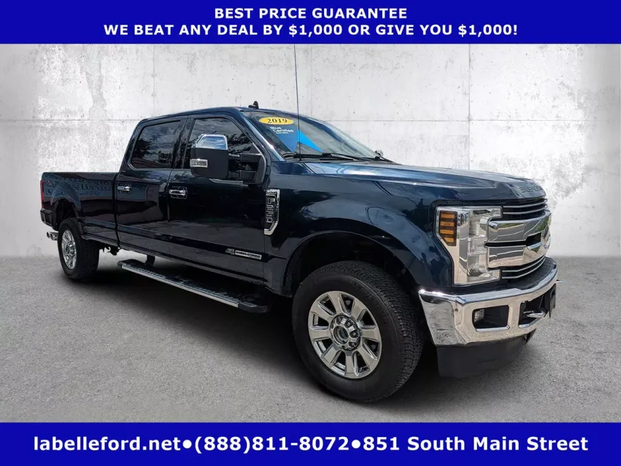 2019 Ford F-250 Lariat photo 1