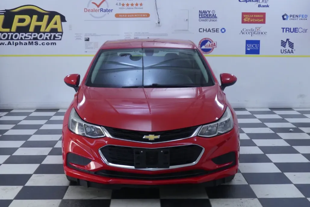 2017 Chevrolet Cruze LS photo 1