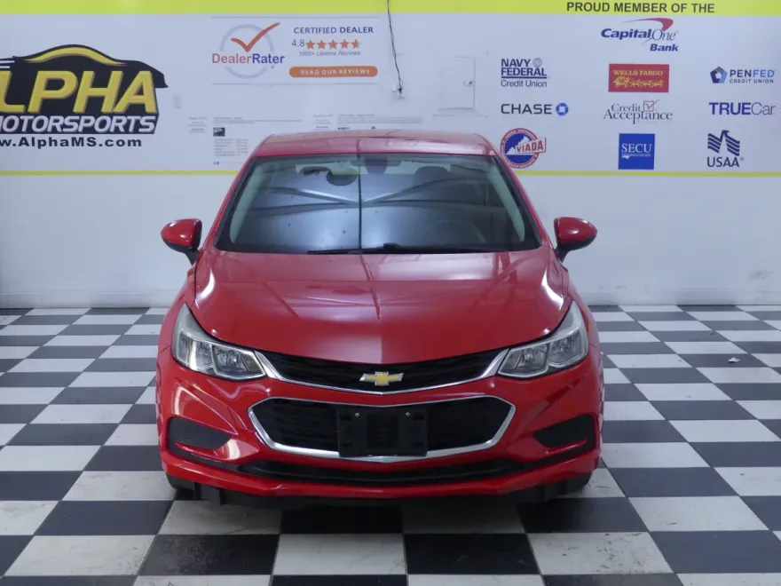 2017 Chevrolet Cruze LS photo 1