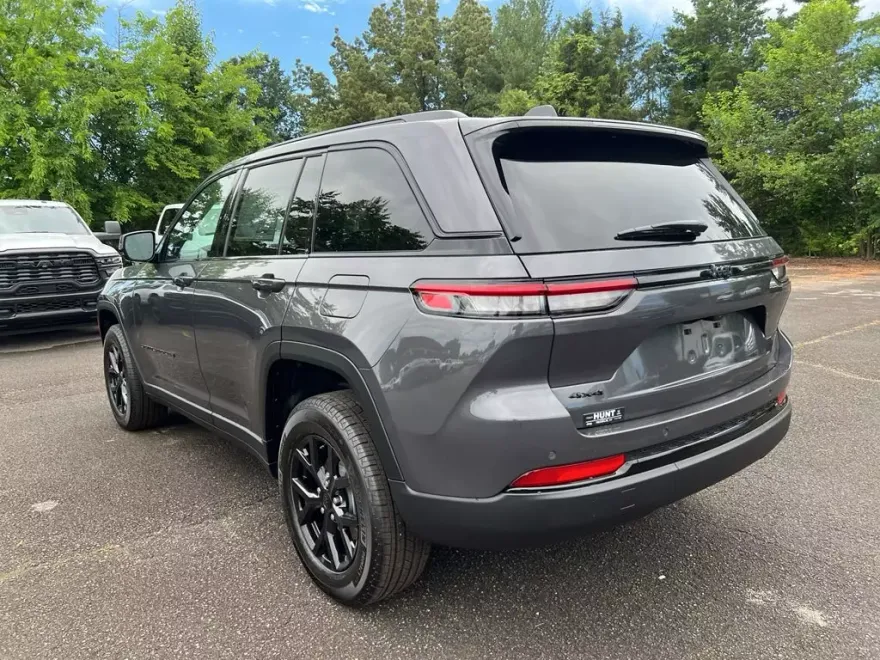 2025 Jeep Grand Cherokee Altitude X photo 7