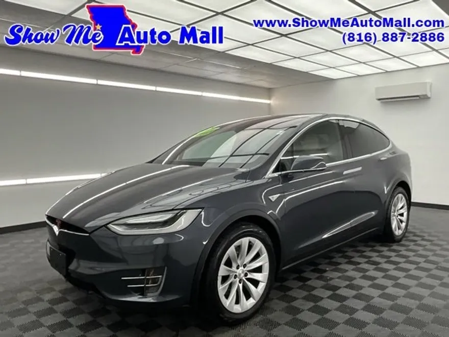 2016 Tesla Model X 90D photo 1