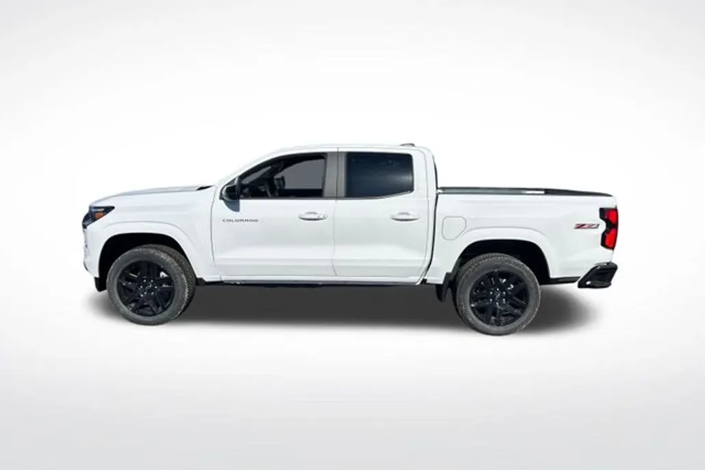 2025 Chevrolet Colorado Z71 photo 1
