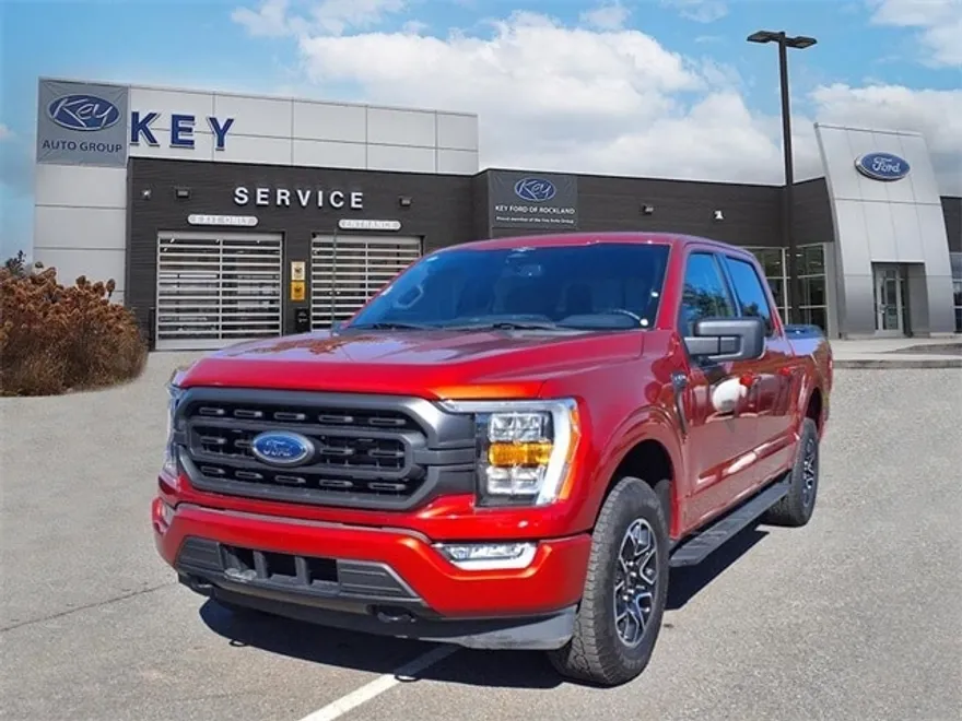 2023 Ford F-150 XLT photo 1