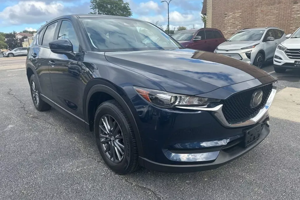 2021 Mazda CX-5 Touring photo 1