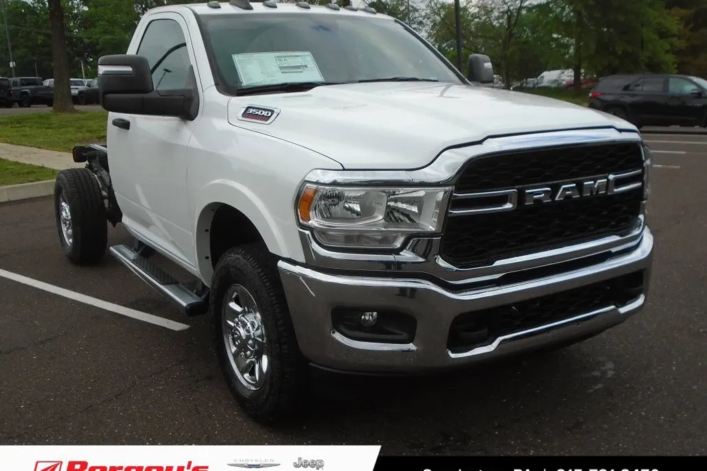 2024 Ram 3500 Tradesman photo 1