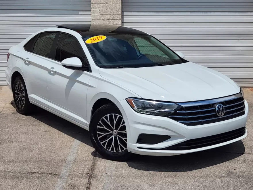 2019 Volkswagen Jetta SE photo 1