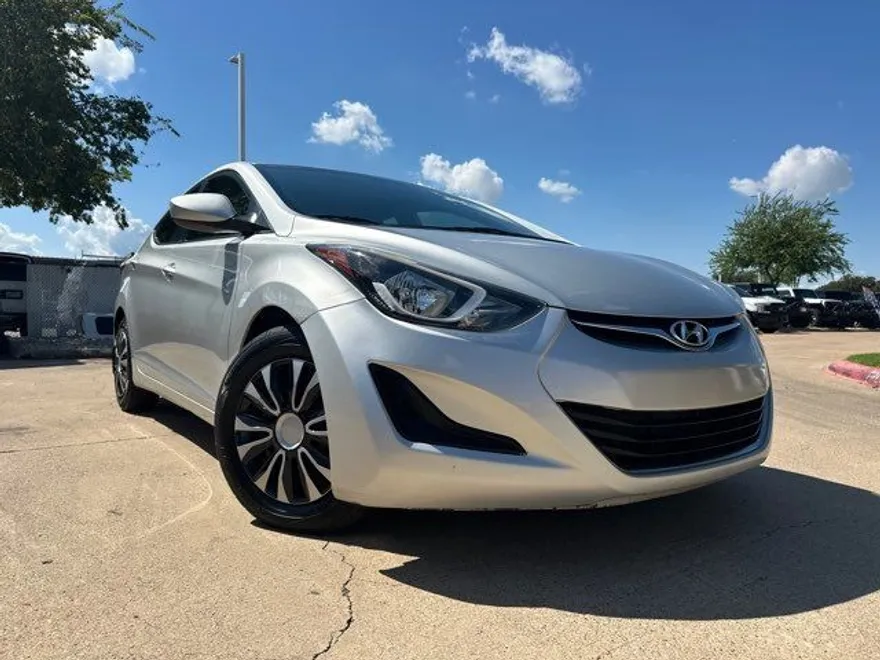 2016 Hyundai Elantra SE photo 1