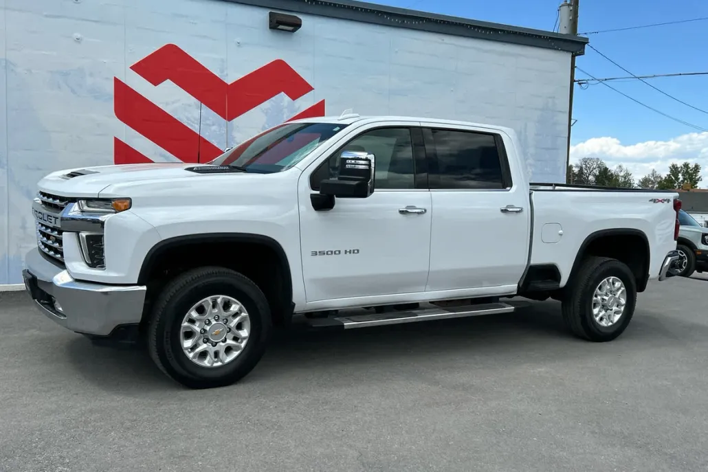 2023 Chevrolet Silverado 3500HD LTZ photo 1