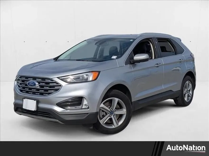 2022 Ford Edge SEL photo 1