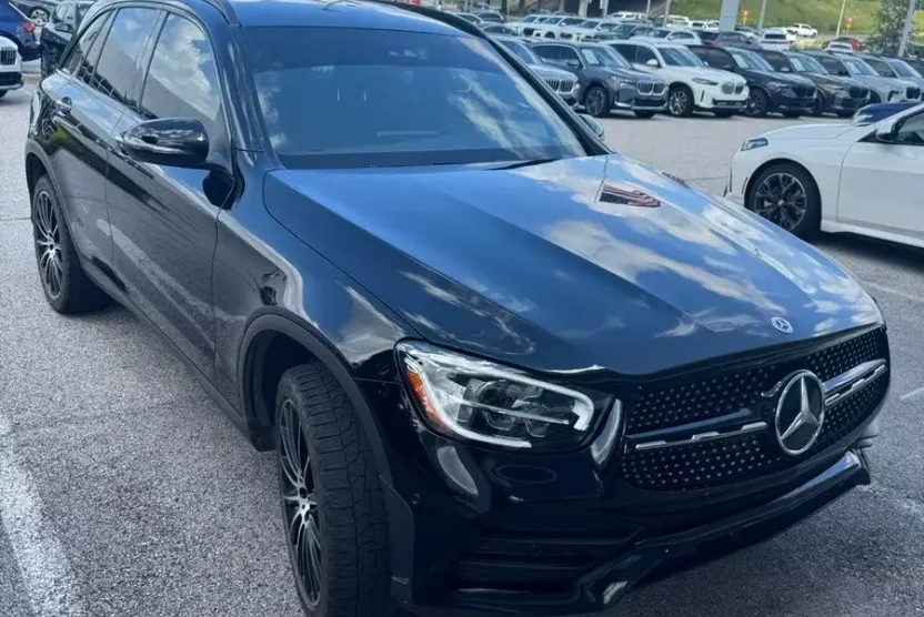 2022 Mercedes Benz GLC 300 photo 1