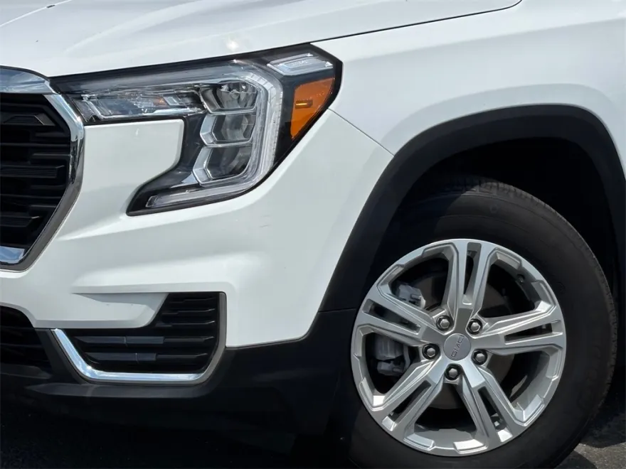 2024 Gmc Terrain SLE photo 1