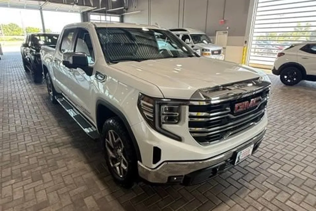 2022 Gmc Sierra 1500 SLT photo 1