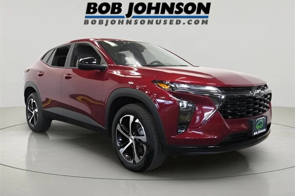 2024 Chevrolet Trax photo 1