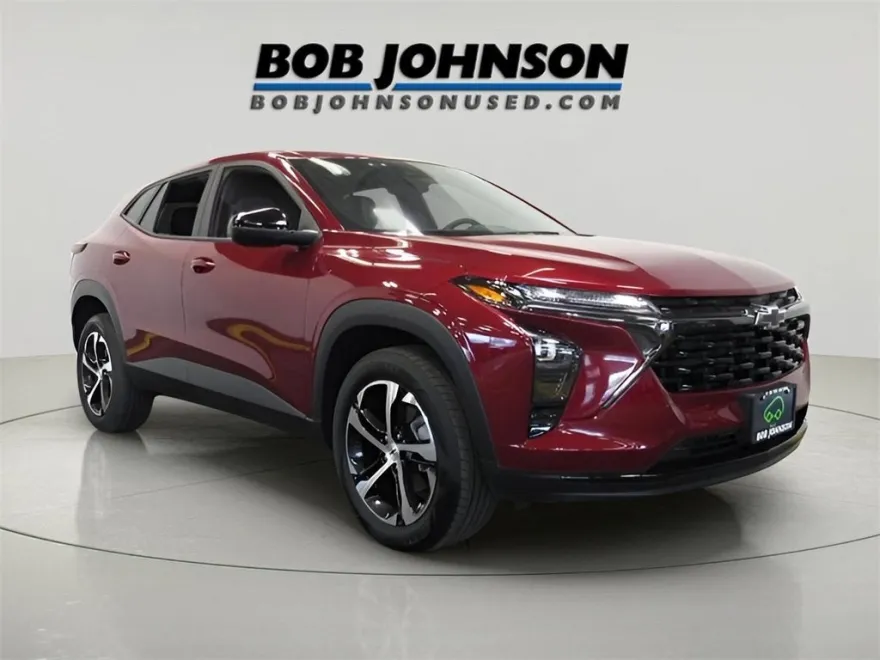 2024 Chevrolet Trax photo 1
