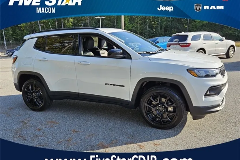 2026 Jeep Compass Latitude Altitude photo 1