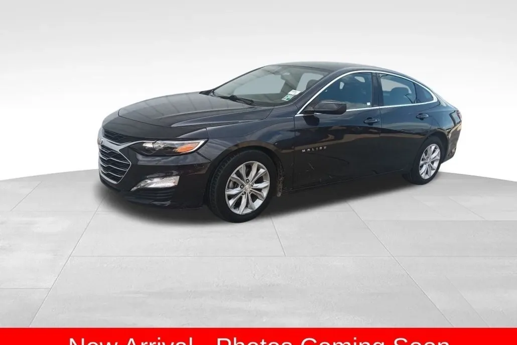 2022 Chevrolet Malibu photo 1