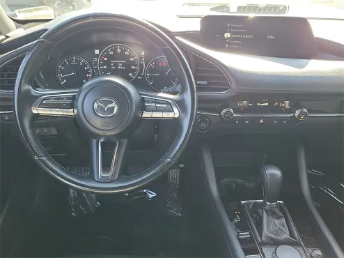 2022 Mazda Mazda3 Premium photo 4