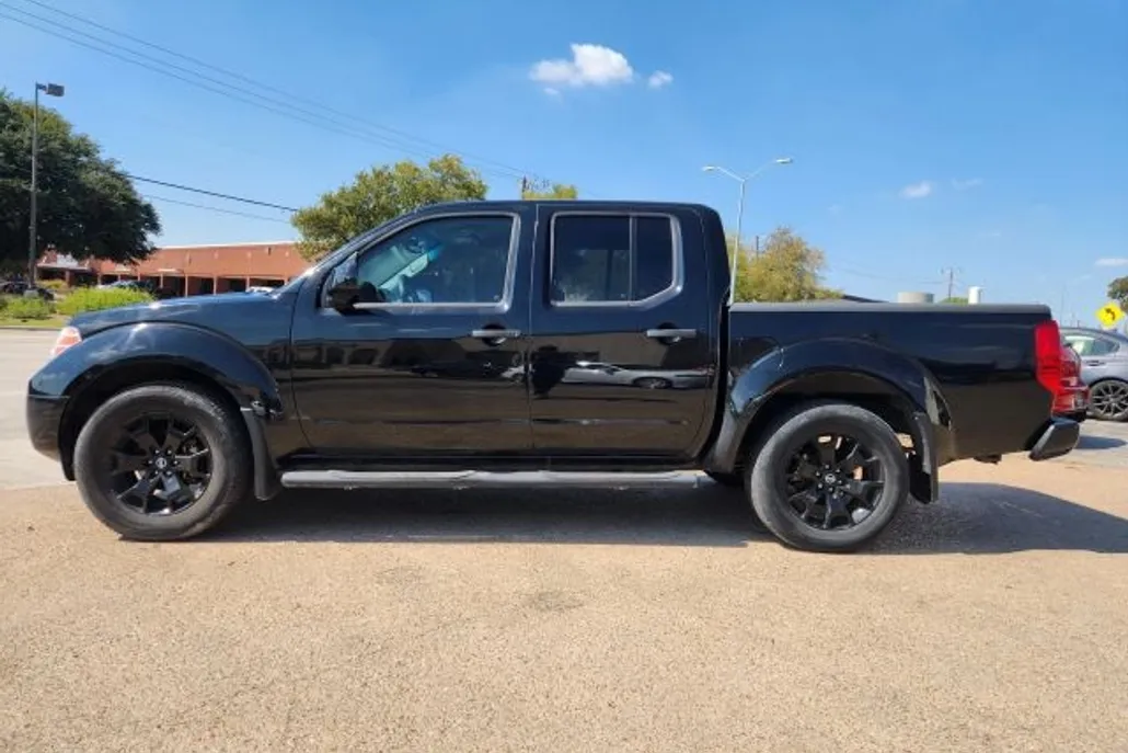 2020 Nissan Frontier Crew Cab SV photo 1