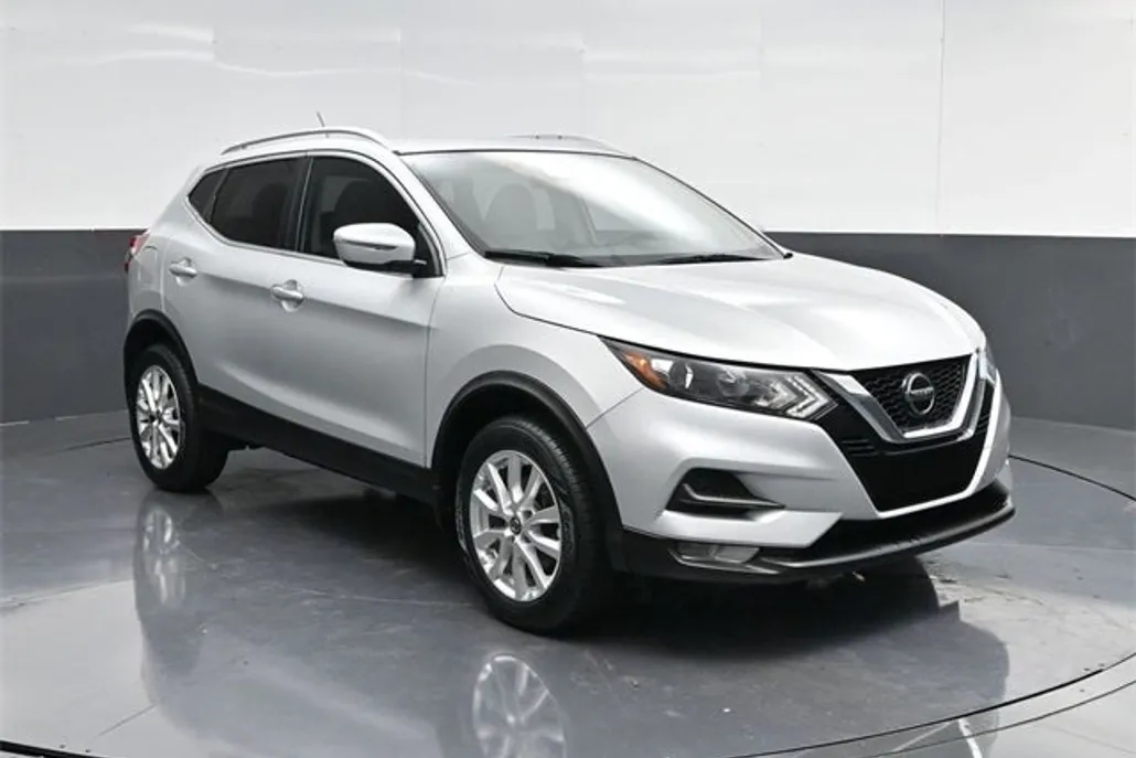 2021 Nissan Rogue Sport SV photo 1