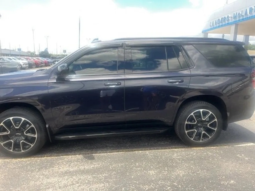 2023 Chevrolet Tahoe RST photo 1