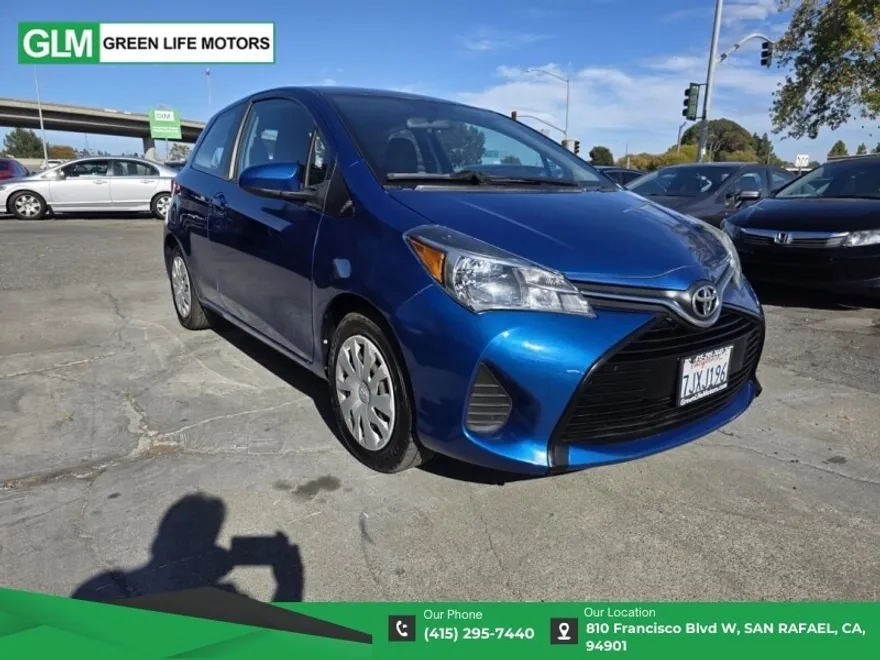 2015 Toyota Yaris L photo 1