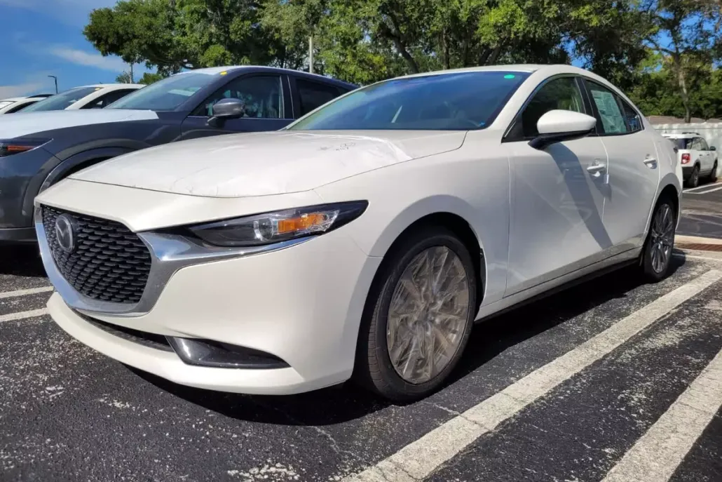 2025 Mazda Mazda3 Sedan 2.5 s Preferred photo 1