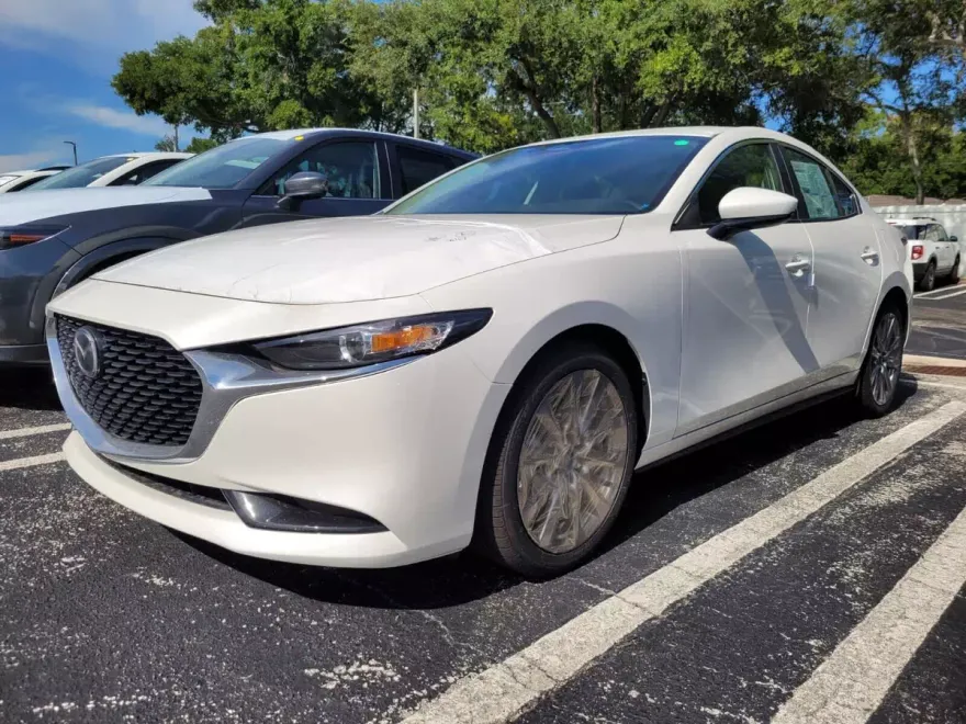 2025 Mazda Mazda3 Sedan 2.5 s Preferred photo 1