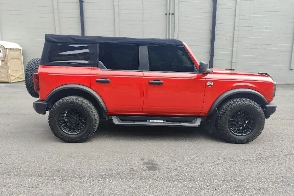 2022 Ford Bronco Big Bend photo 1