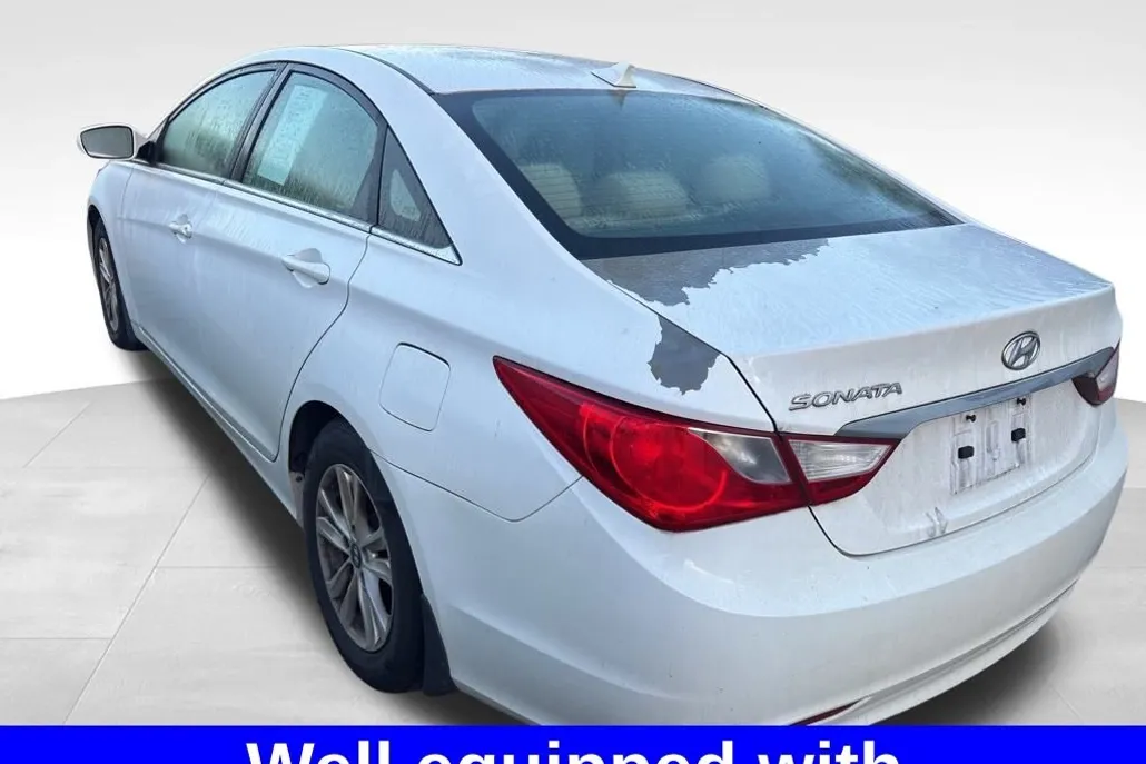 2013 Hyundai Sonata GLS photo 1