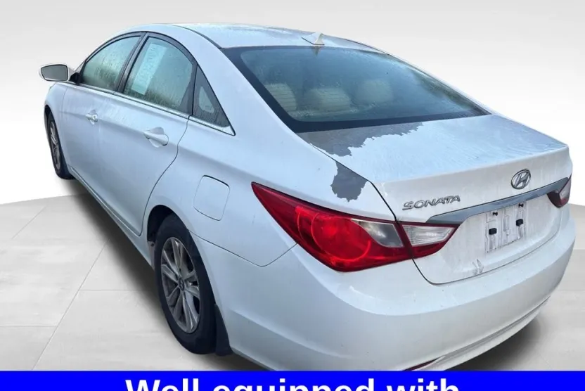 2013 Hyundai Sonata GLS photo 1