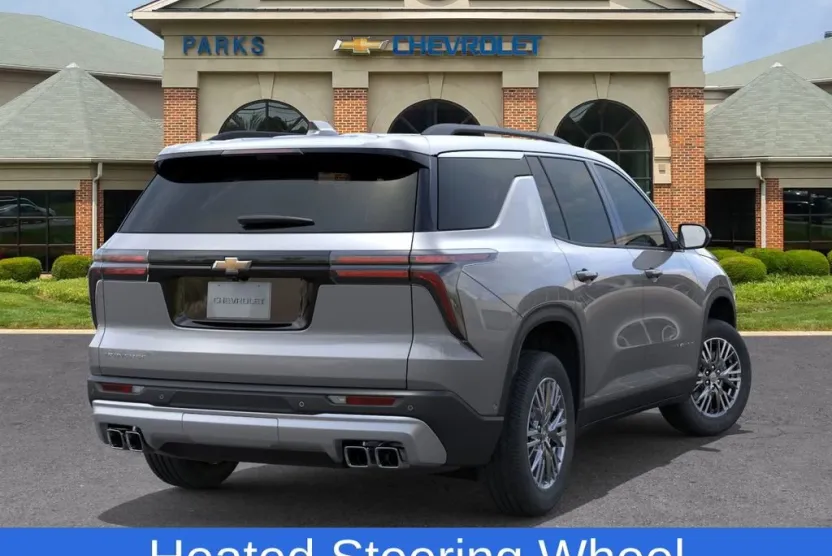 2025 Chevrolet Traverse photo 1