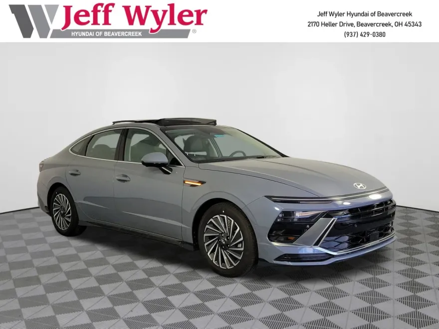 2025 Hyundai Sonata Hybrid Limited photo 1