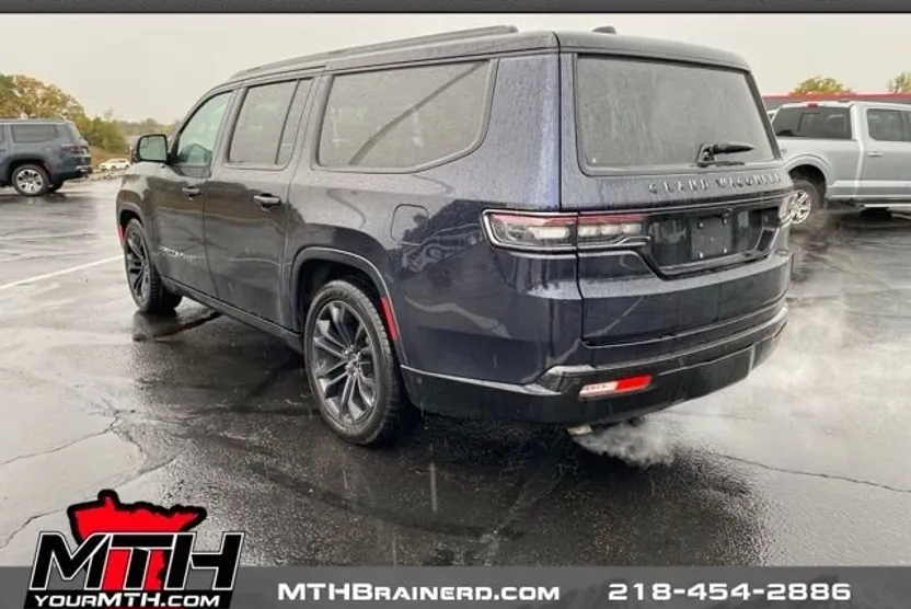 2024 Jeep Wagoneer L Series II Obsidian photo 1