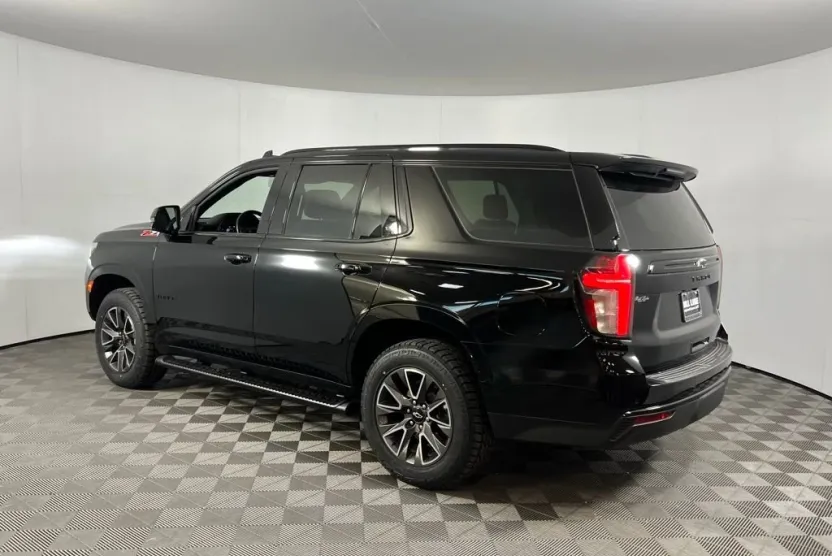 2023 Chevrolet Tahoe Z71 photo 1