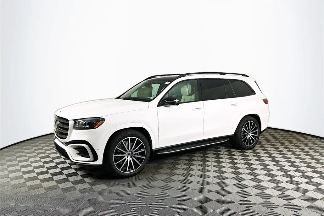 2026 Mercedes Benz GLS 580 4MATIC photo 1