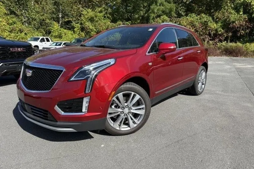 2024 Cadillac XT5 Platinum Premium Luxury photo 1