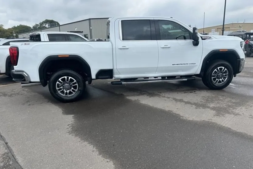 2025 Gmc Sierra 2500 HD SLE photo 1