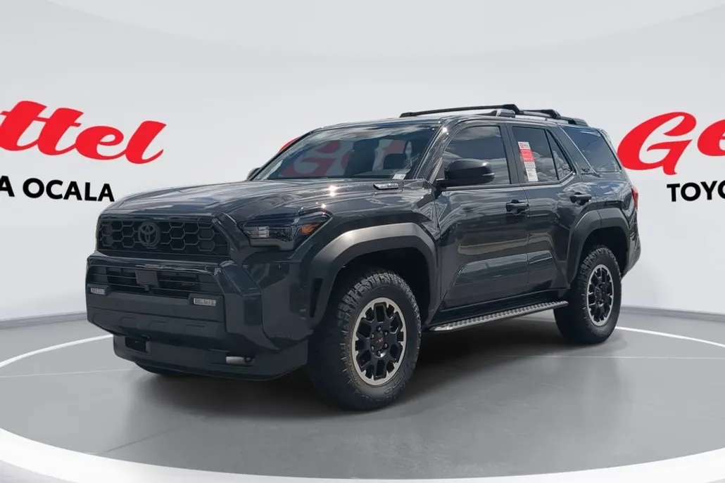 2025 Toyota 4Runner TRD Off-Road photo 1