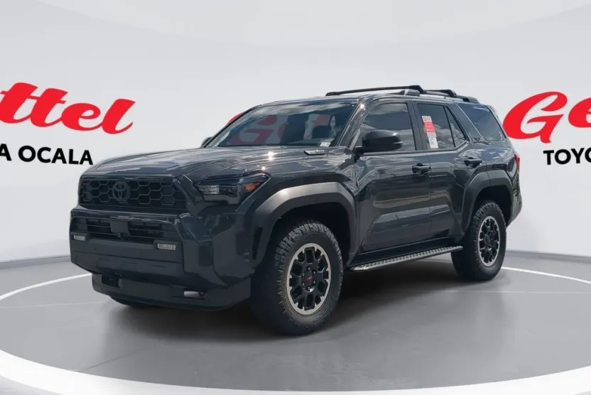 2025 Toyota 4Runner TRD Off-Road photo 1