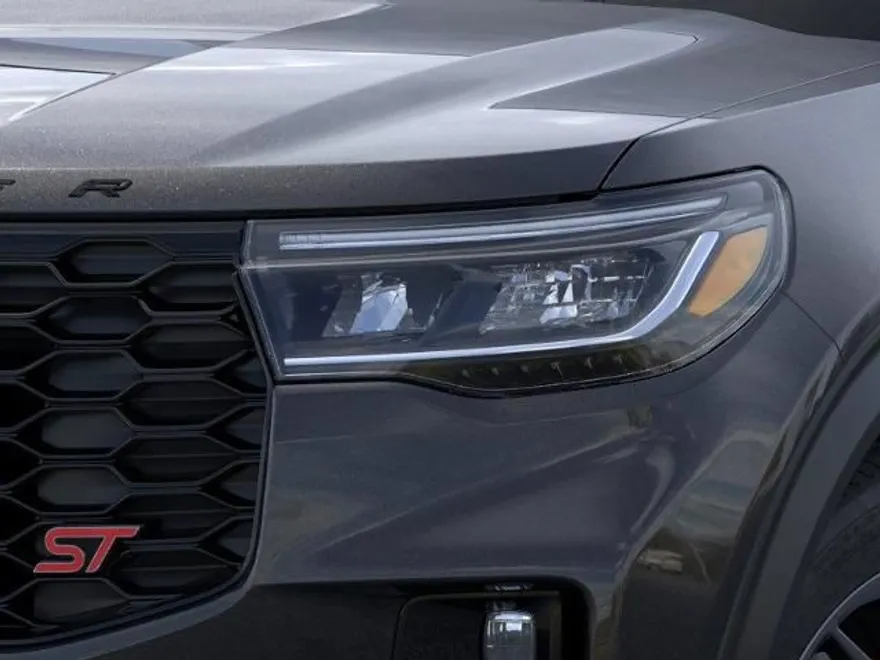 2025 Ford Explorer ST photo 1