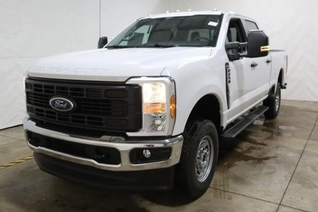 2025 Ford F-250 XL photo 1