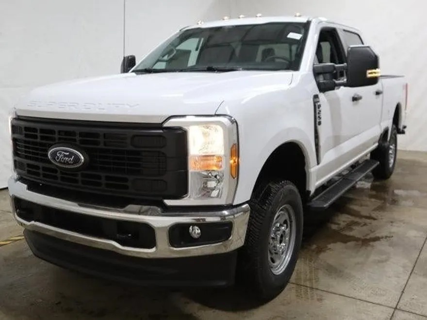 2025 Ford F-250 XL photo 1