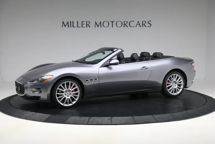 2010 Maserati Granturismo S Automatic photo 1