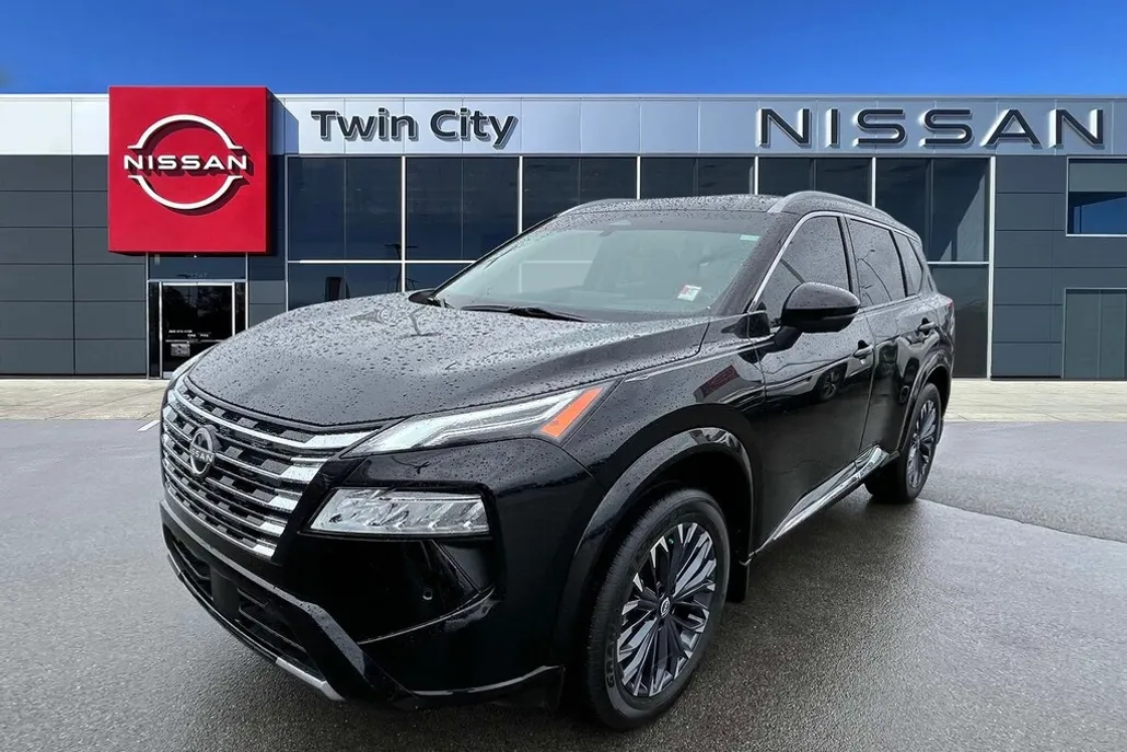 2024 Nissan Rogue Platinum photo 1