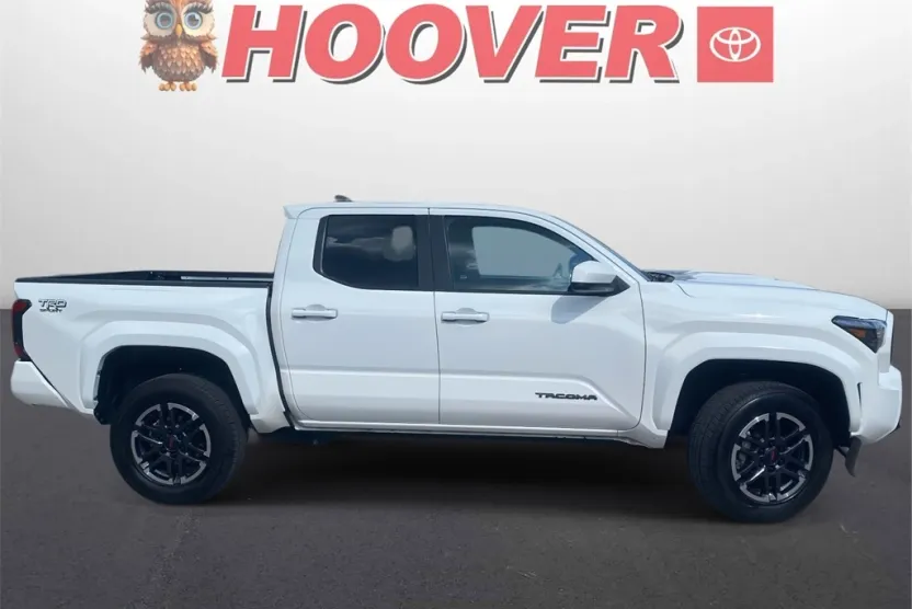 2024 Toyota Tacoma TRD Sport photo 1